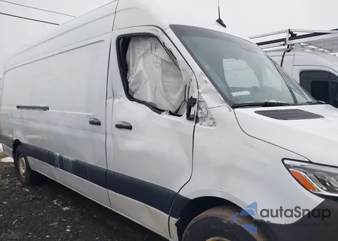 2019 Mercedes-Benz Sprinter 2500 High Roof V6 из США, поврежденный, VIN WD3PF1CD3KP052616